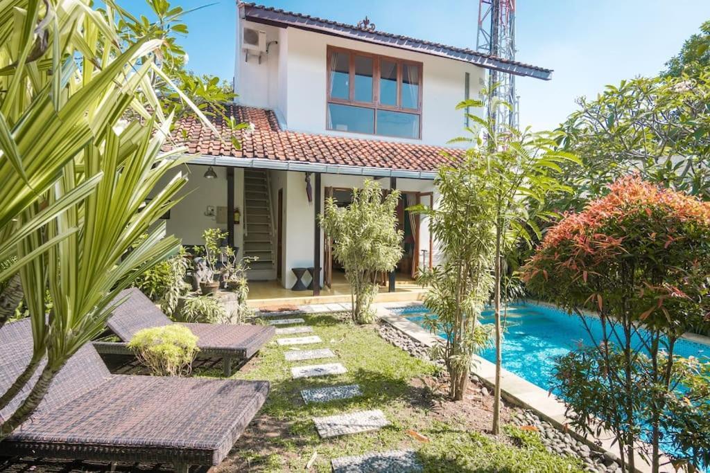 Villa Bougenville Yogyakarta Exterior foto